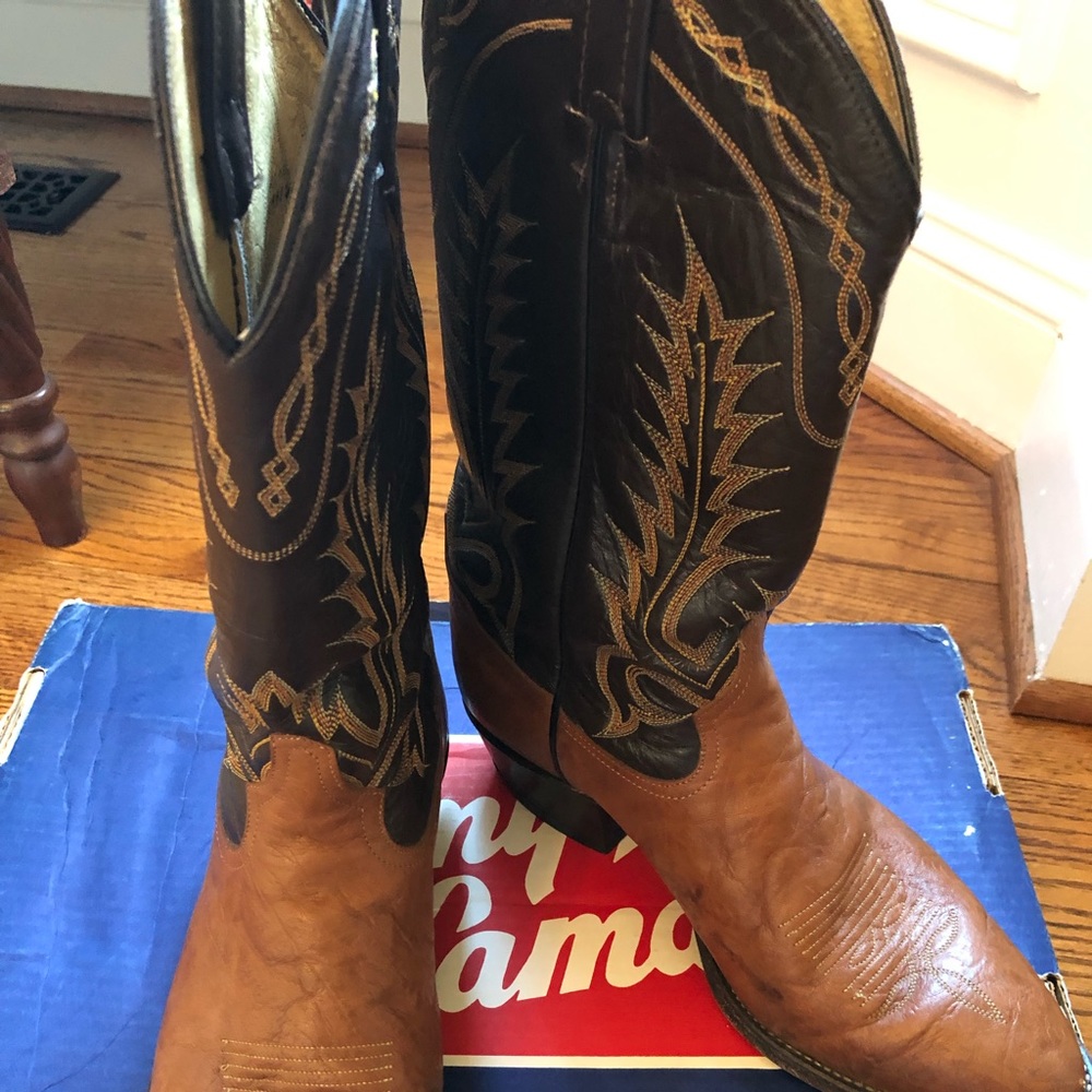 Men’s Tony Lama boots